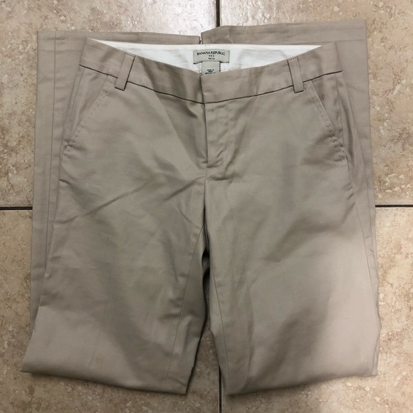 Banana Republic petite khaki pants 2P - Picture 2 of 6